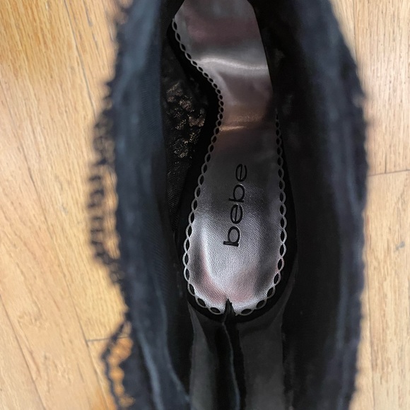 Bebe Violet Black Lace and Leather booties size 7M - Picture 6 of 8